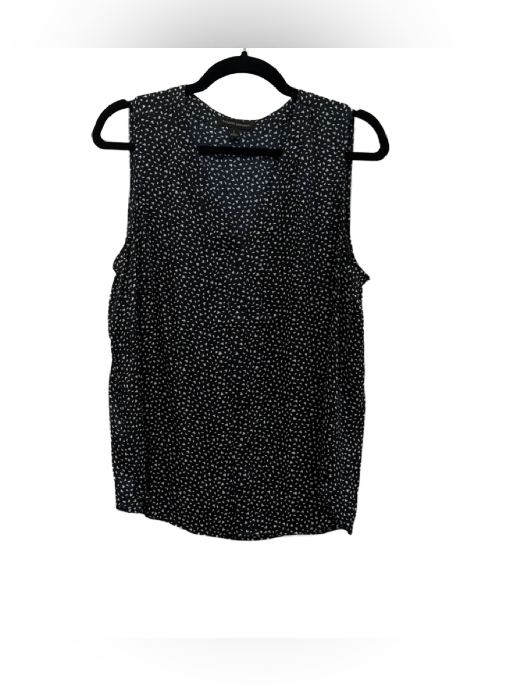 Banana Republic Sleeveless Dotted Blouse LG